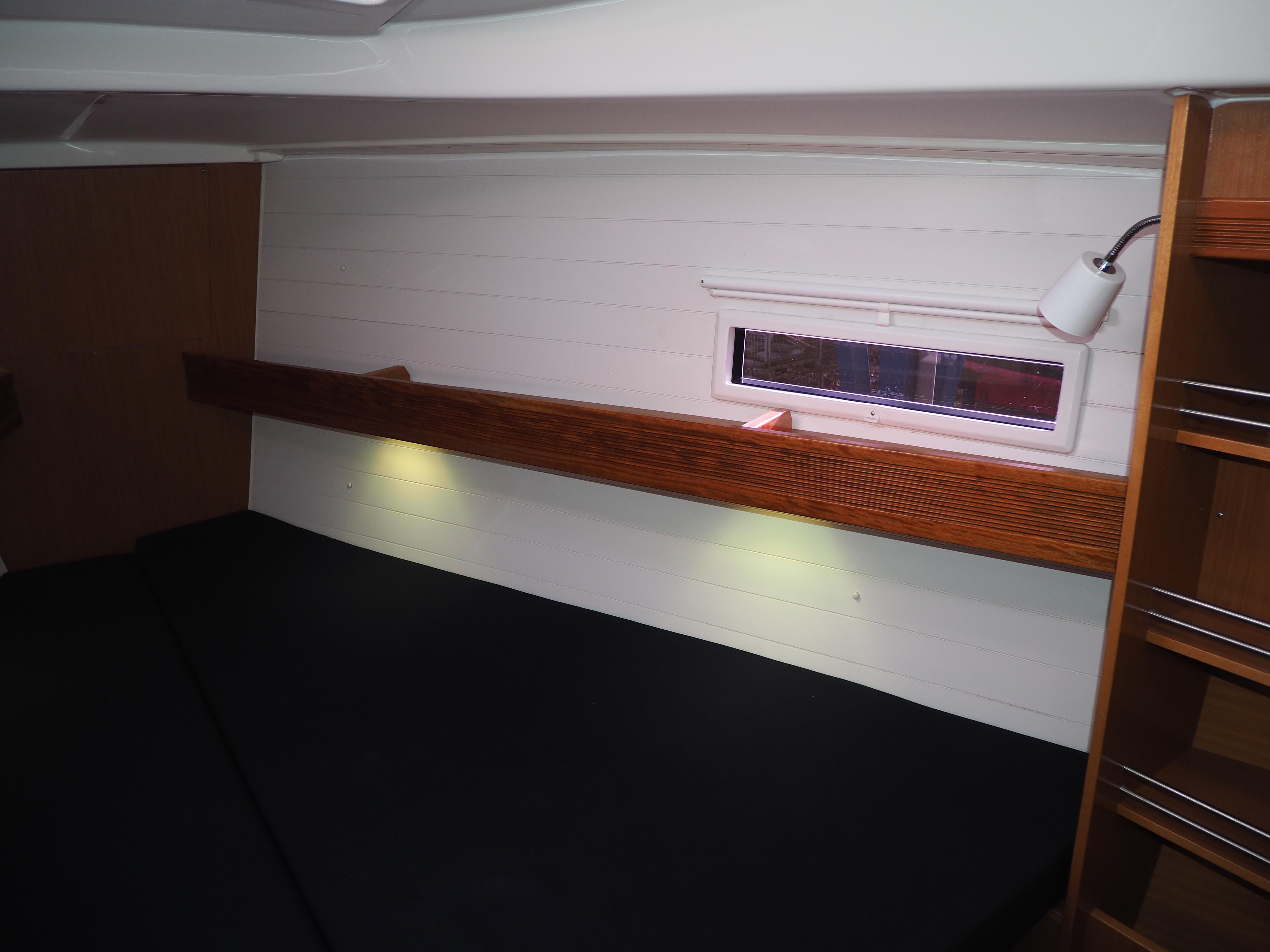 Cabin en avant, H&eacute;bergements